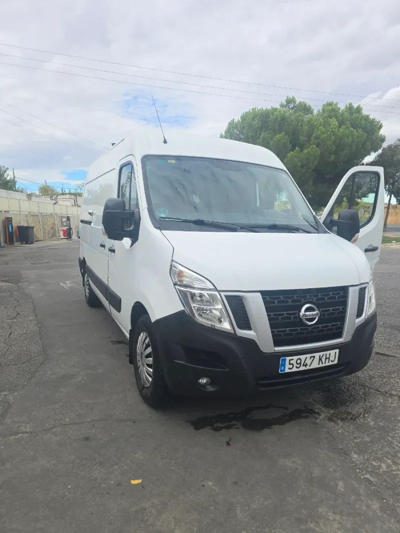 Nissan NV400 2018