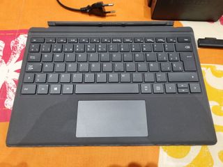 Teclado Microsoft 1725 opcional Surface Dock 1661