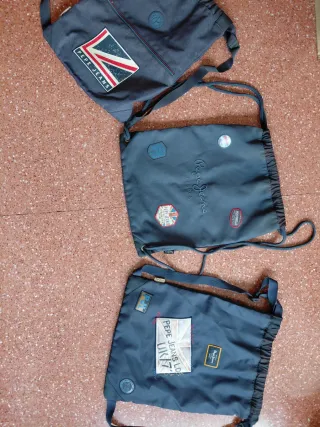 Mochilas Pepe Jeans Azul y Multicolor