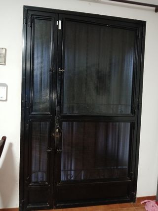 Puerta de hierro para casa o chalet