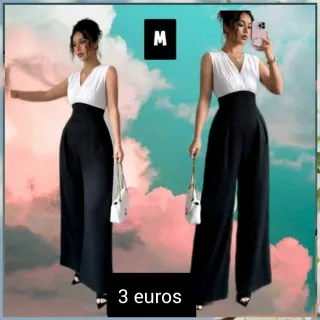 Mono elegante blanco y negro talla M