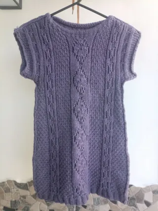 Jersey de lana morado tejido