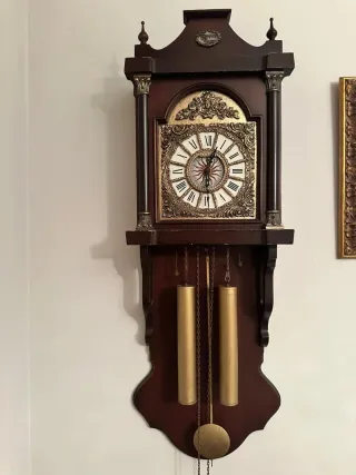 Reloj de Pared Tradicional Madera