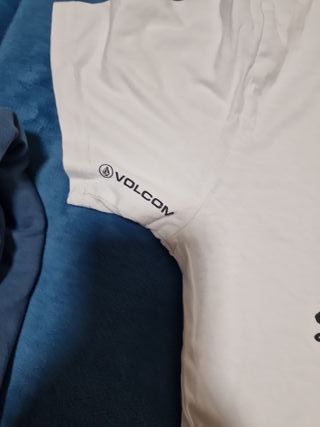 Camiseta manga corta con dibujo en blanca