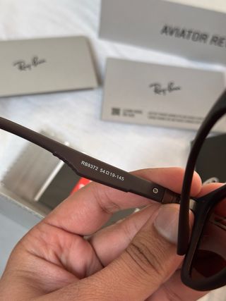 Ray-Ban Ferrari Limited Edition Sunglasses – Unise