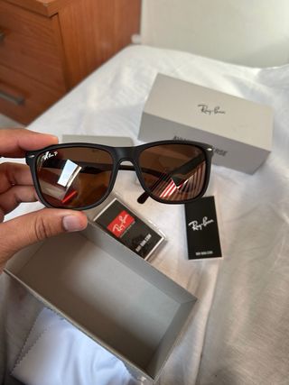 Ray-Ban Ferrari Limited Edition Sunglasses – Unise