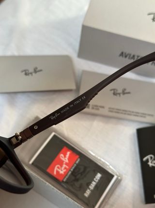 Ray-Ban Ferrari Limited Edition Sunglasses – Unise