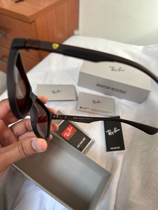 Ray-Ban Ferrari Limited Edition Sunglasses – Unise