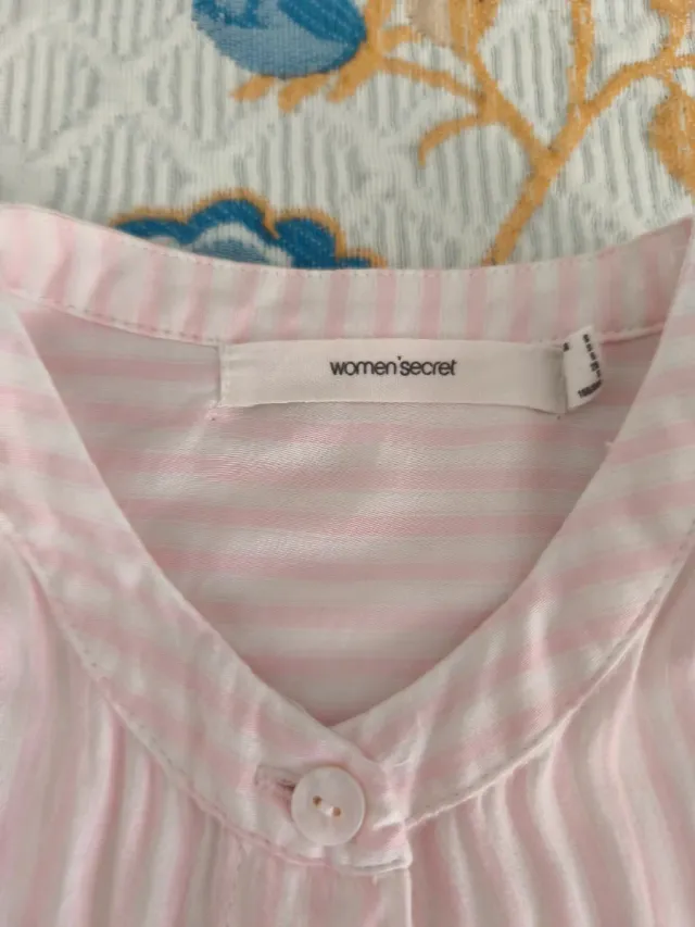 Camisa de casa rosa a rayas