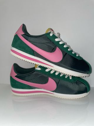 Nike Cortez Verde y Rosa