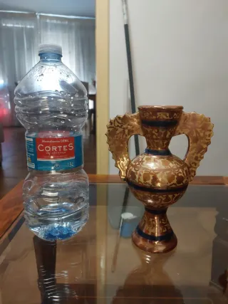 Antico vaso riflettente Manises