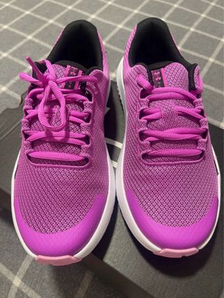 Deportivas Under Armour Talla 38.5 Nuevas