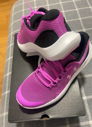Deportivas Under Armour Talla 38.5 Nuevas
