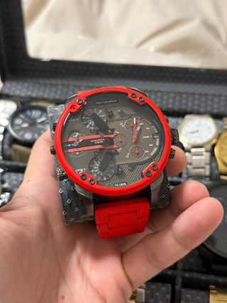 Reloj Diesel Edición Limitada Rojo/Negro PRECIOSO.