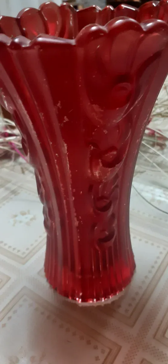 Antico vaso in cristallo italiano con figura artigianale