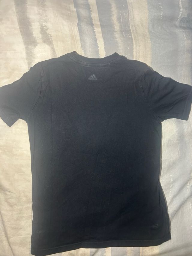 Camiseta Adidas básica negra talla 14 años