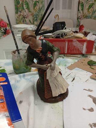 Figura Lavandera Clásica 21 cm