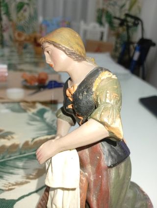Figura Lavandera Clásica 21 cm