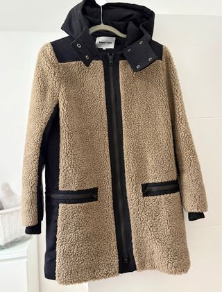 Abrigo Bimba y Lola Beige y Negro