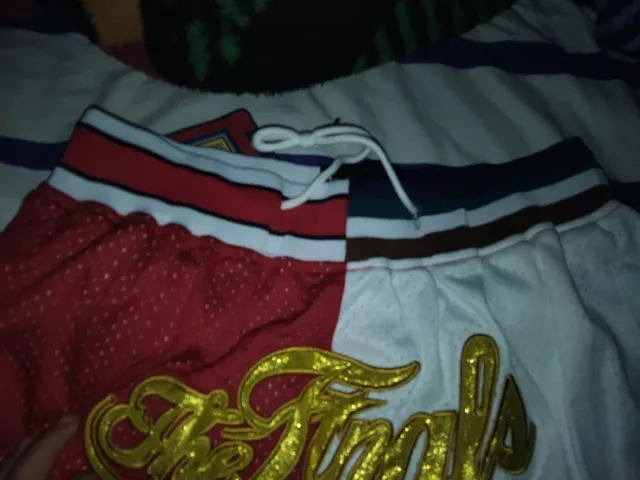 Pantalones Cortos NBA The Finals Dorados