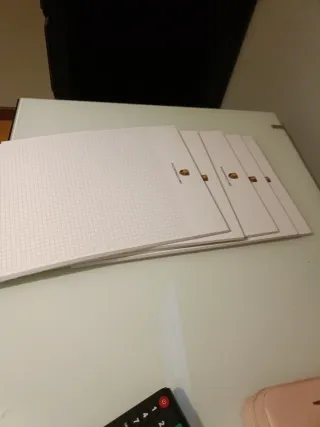 Bloco quadricular Vendo 5 blocos por 10 euros