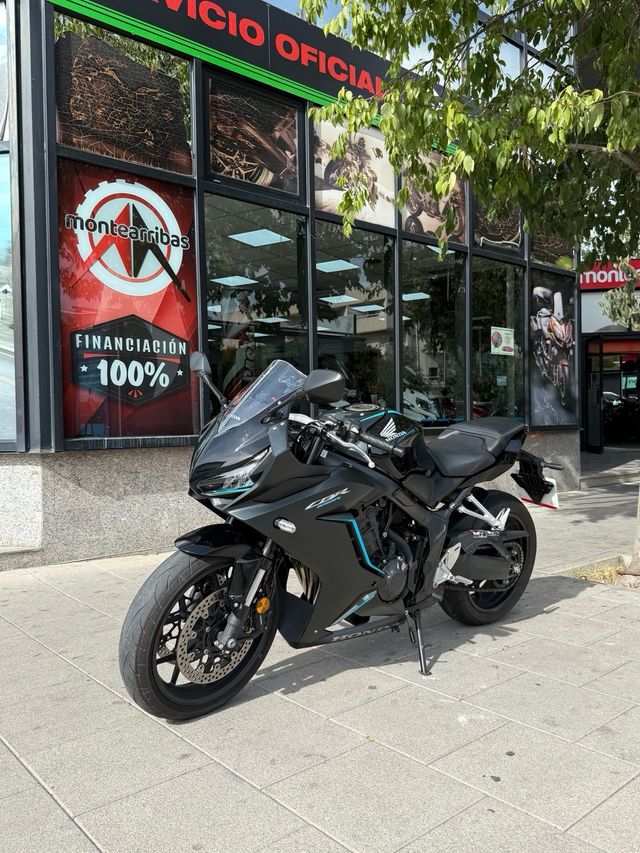 HONDA CBR 650 R A2