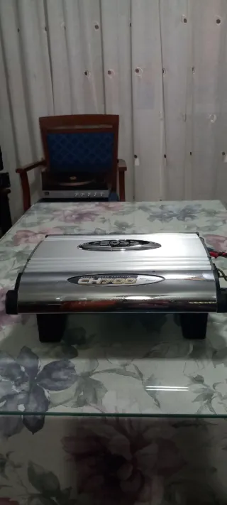 Subwoofer JBL + Etapa BOSS 1200W