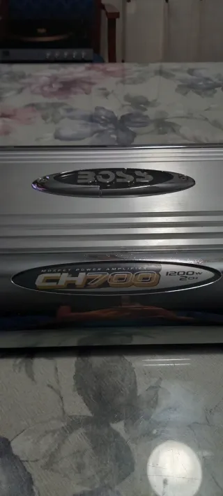 Subwoofer JBL + Etapa BOSS 1200W