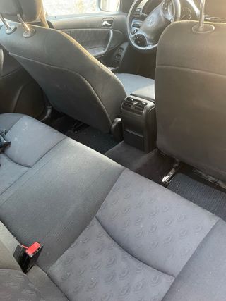 Mercedes-Benz Clase C 2006