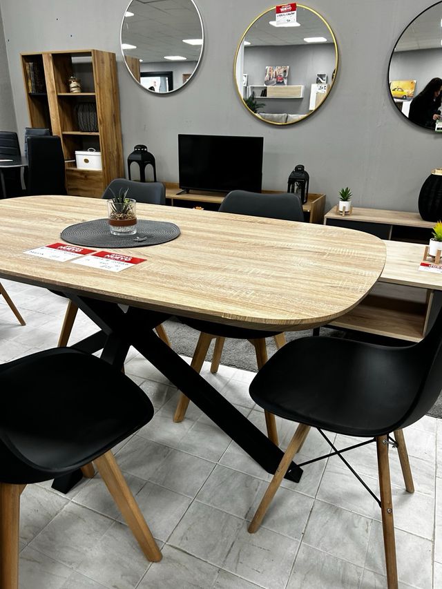 Mesa comedor madera y patas negras