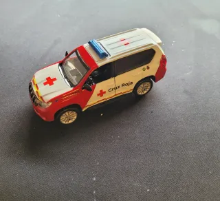 Toyota Land Cruiser 1/43 Cruz Roja