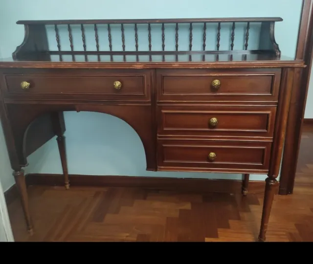 ESCRITORIO de madera