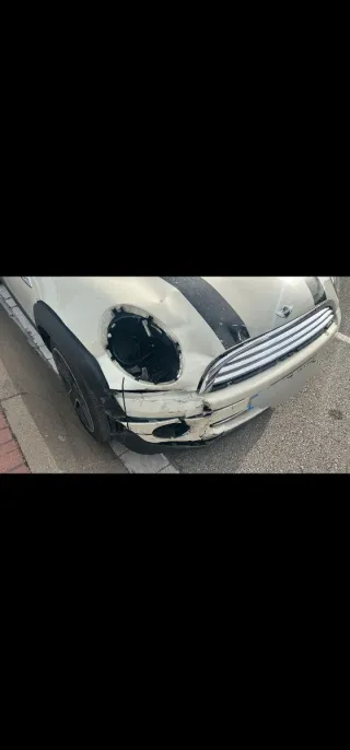 MINI Cabrio Cooper 1.6i Nacional(GOLPE DELANTERO)