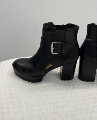 Botines Pull&Bear tacón plataforma abertura