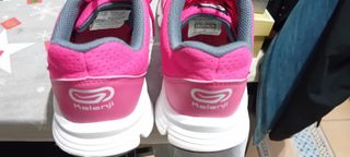 Zapatillas deportivas Kalenji rosas y grises