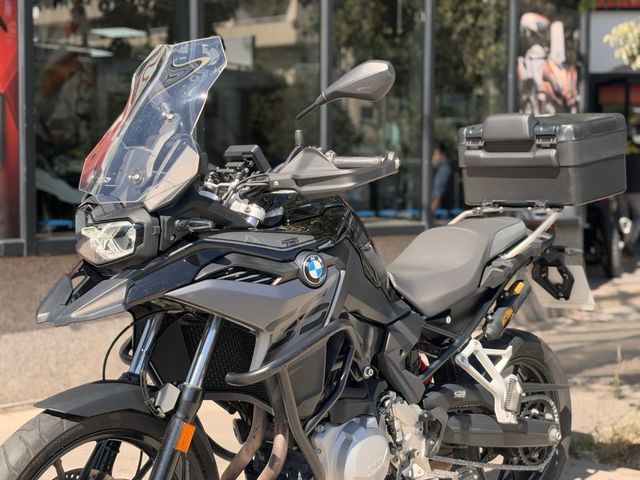BMW F 750 GS TRIPLE BLACK