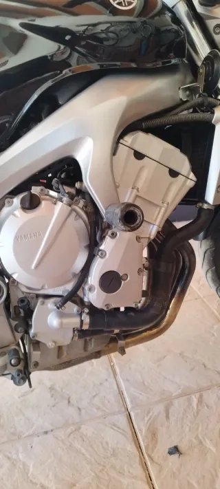 Yamaha FZ6 600 cc 98cv