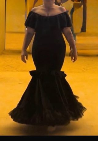 Traje de flamenca negro 
vestido de flamenca