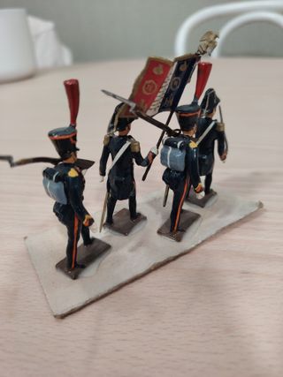 Grupo soldados plomo desfile militar