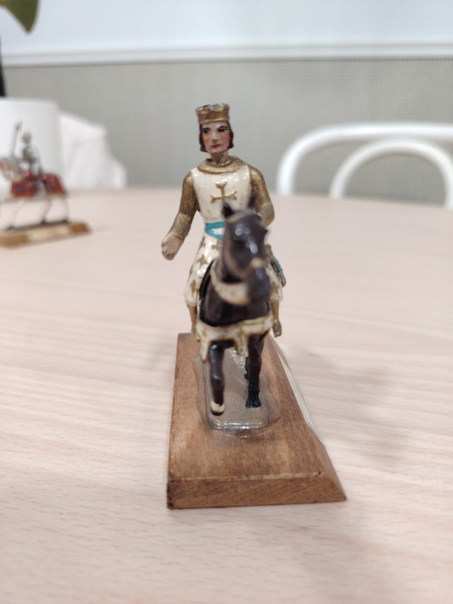 Soldado de plomo caballero a caballo