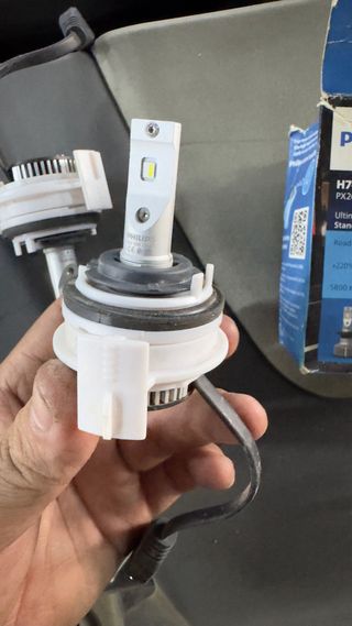 Philips H7 LED Ultinon Pro6000 HL