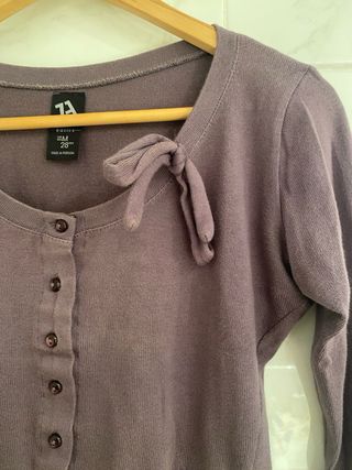 Suéter Zara Morado Talla M,pero es mas una talla S