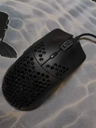 Rato Gaming Glorious Model O Preto | skates vidro