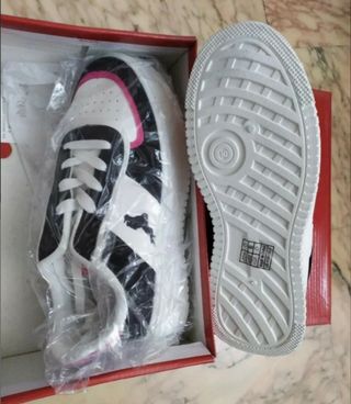 Scarpe nuove sneakers taglia 40
