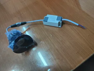 Foco LED empotrable con transformador