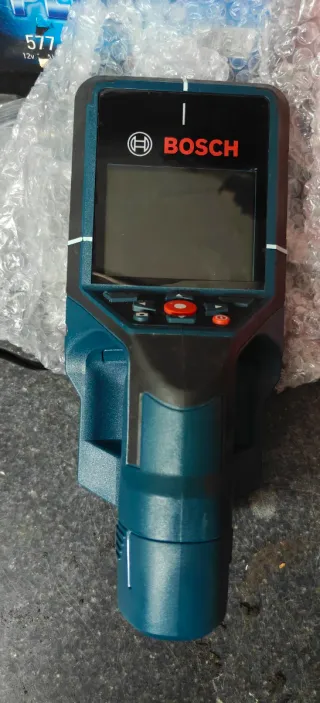 Detector Bosch D-tect 200 C Profesional