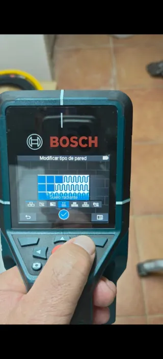 Detector Bosch D-tect 200 C Profesional