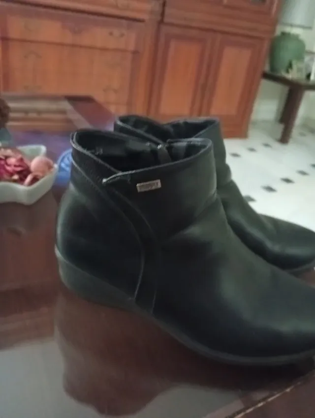 Botines negros mujer