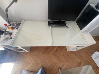 Escritorio Ikea Blanco y Madera