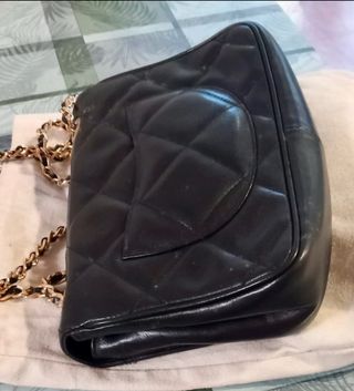 Bolso negro estilo Chanel
